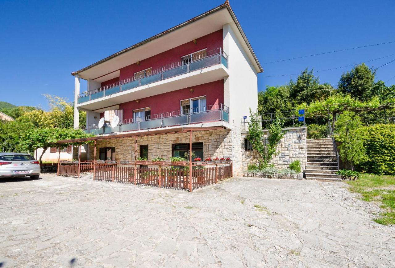 Apartments Mladen Jelica Ičići Eksteriør bilde