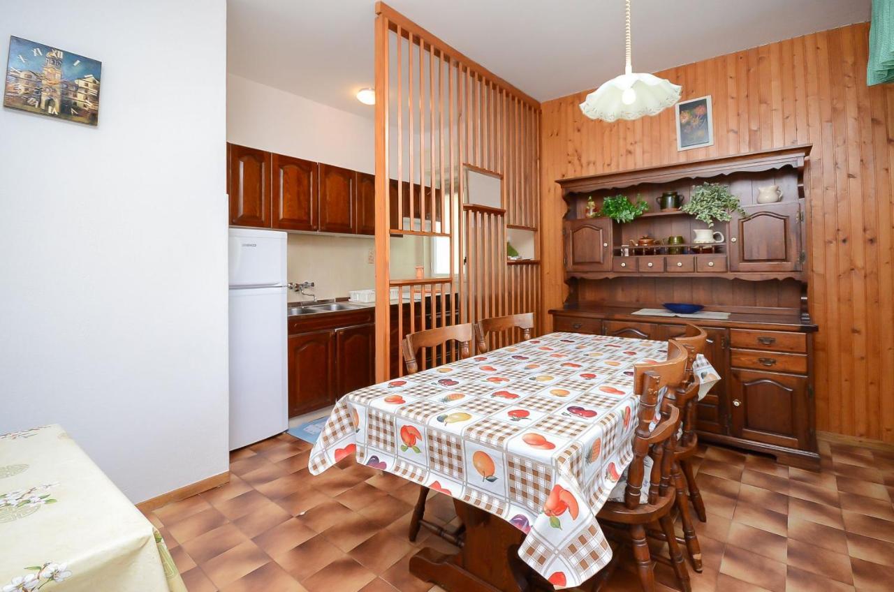 Apartments Mladen Jelica Ičići Eksteriør bilde